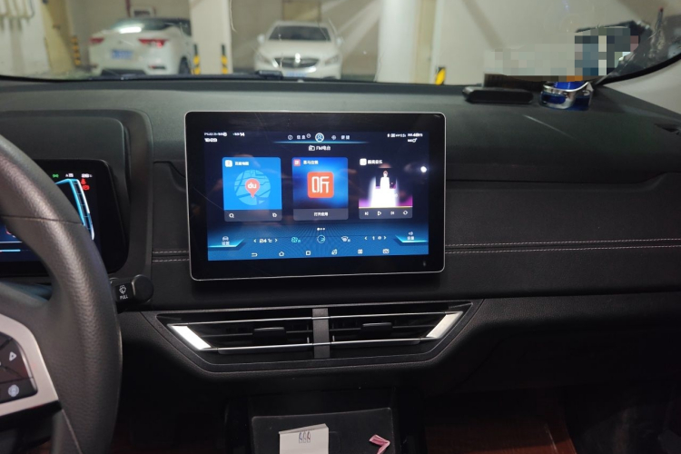 BYD Yuan New Energy 2020 immagine di auto #13
