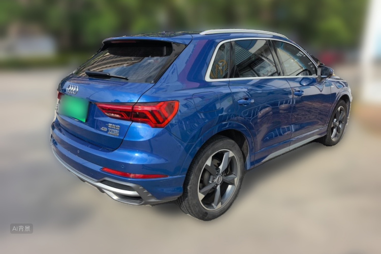 Audi Q3 2019 car image #7