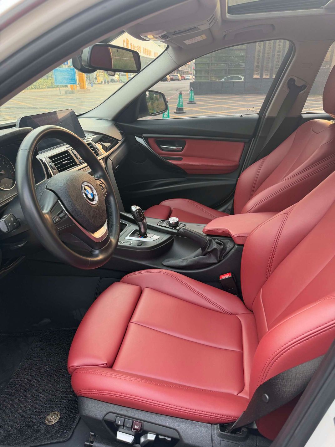 BMW 3 Series 2018 #7 BMW 3 Series 2018 car image #7