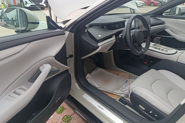 MI SU7 2024 car image #12