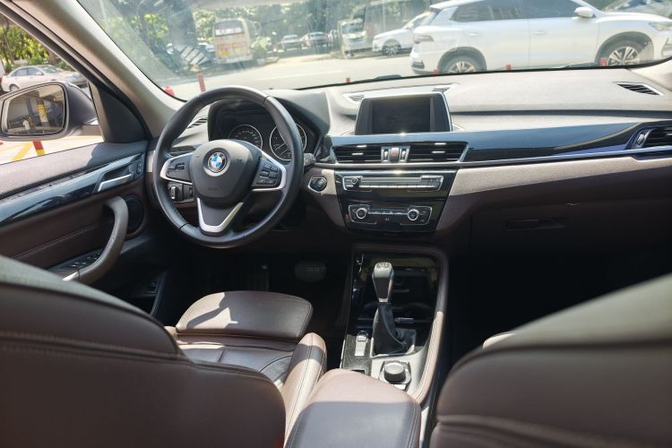 BMW X1 2018 #14 BMW X1 2018 car image #14