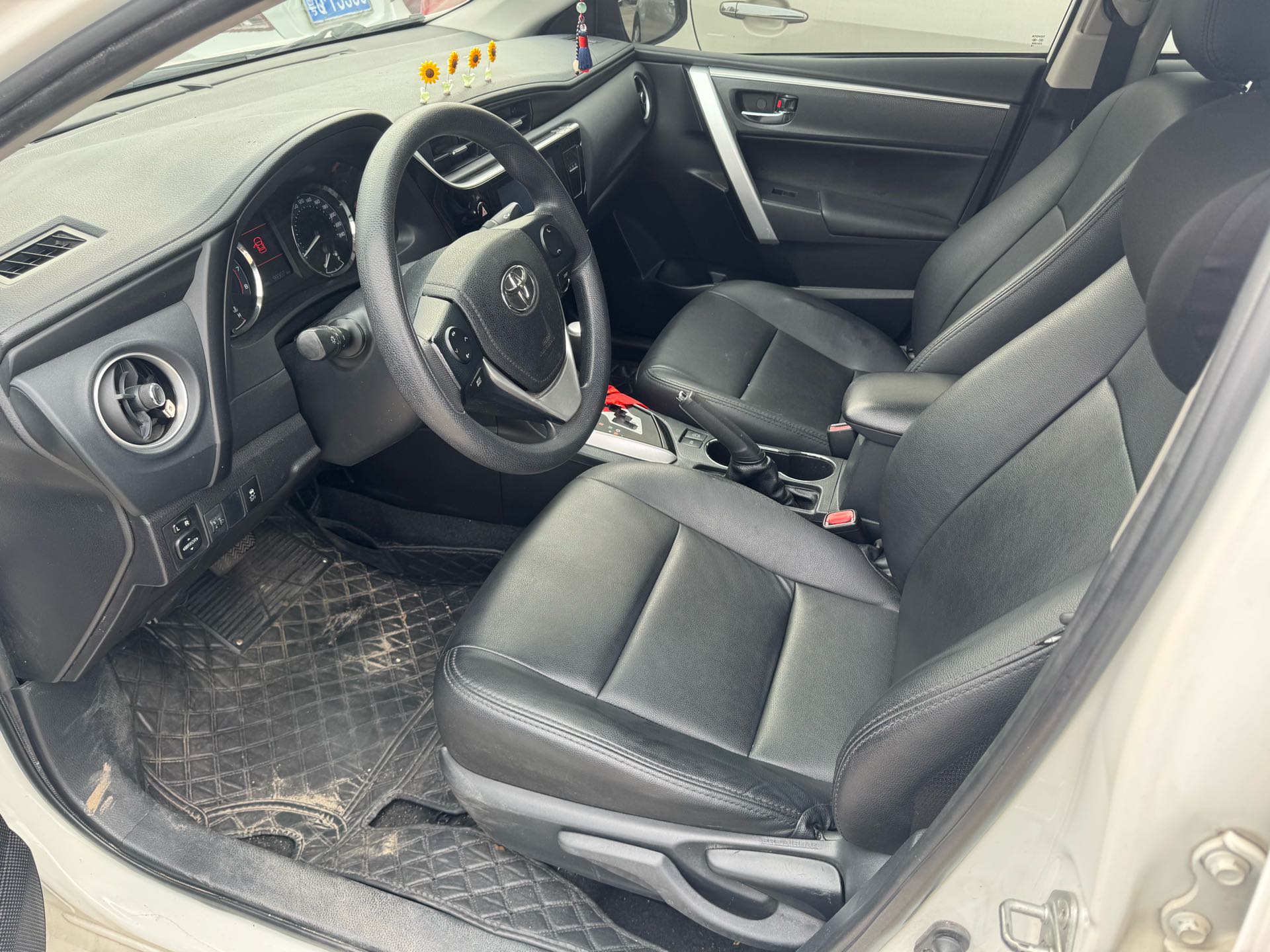 Toyota Corolla 2018 #2 Toyota Corolla 2018 car image #2