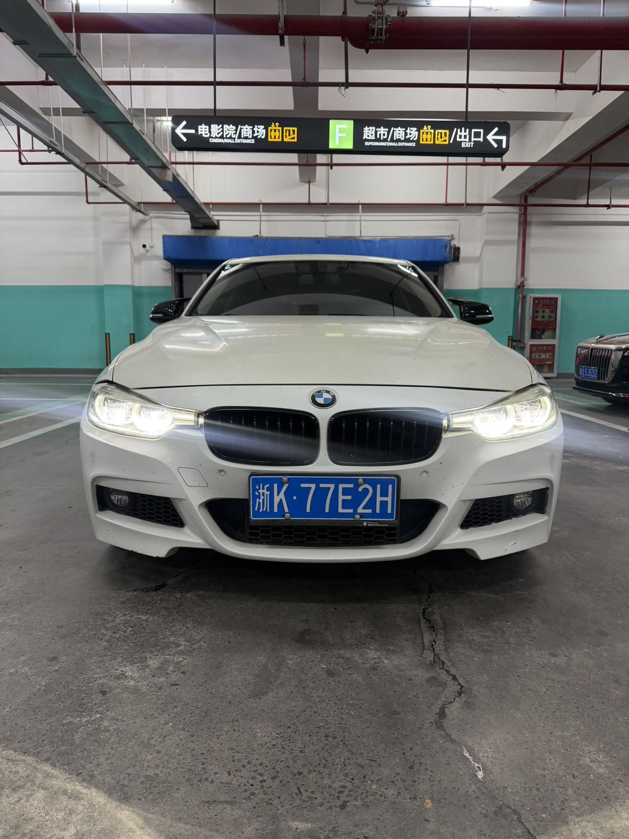 BMW 3 Series 2018 #2 BMW 3 Series 2018 car image #2