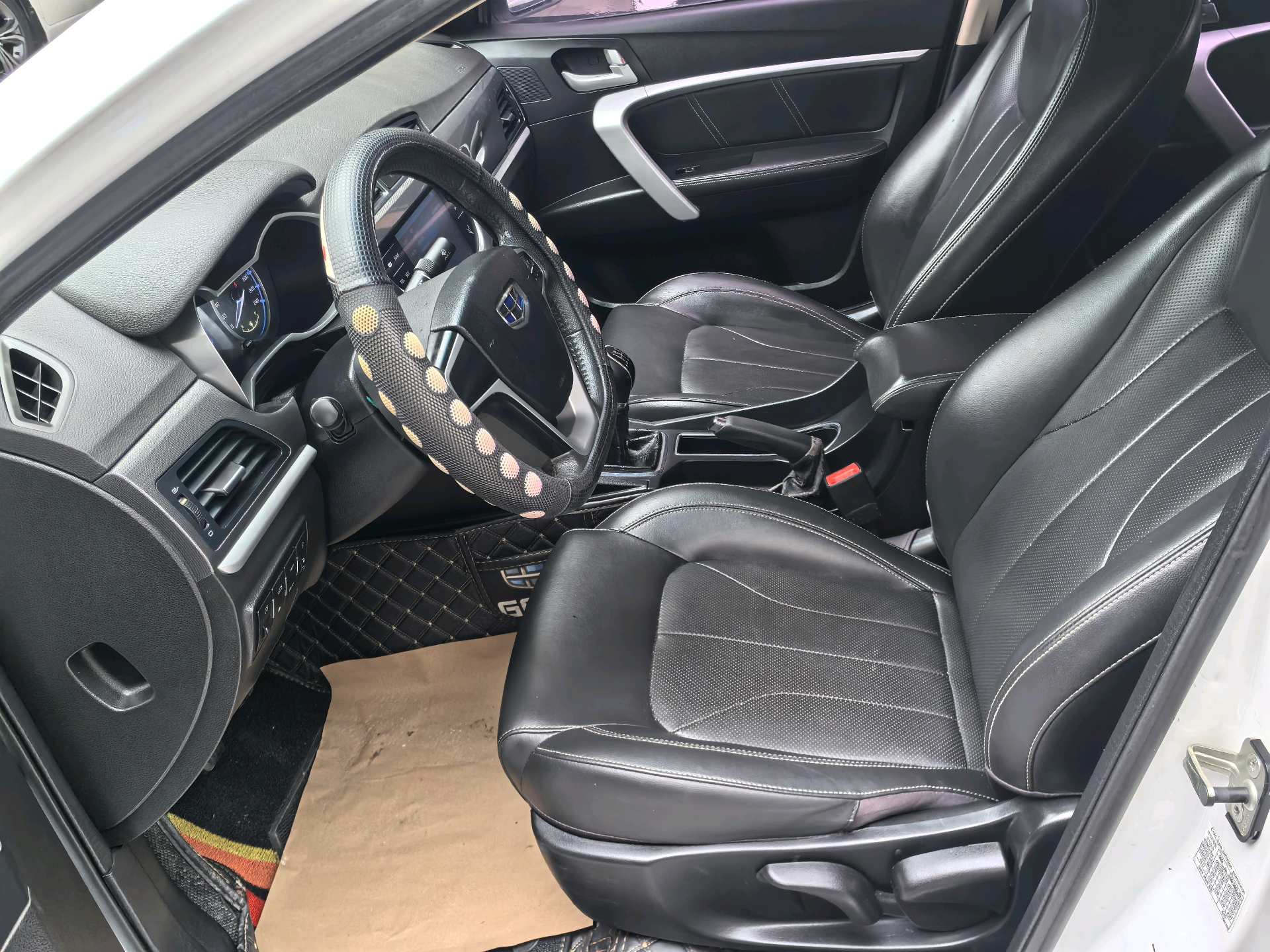 GEELY Emgrand 2017 imagem de carro #5