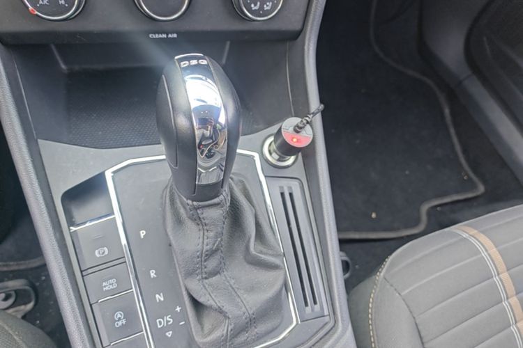 Volkswagen Lavida 2019 #16 Volkswagen Lavida 2019 car image #16