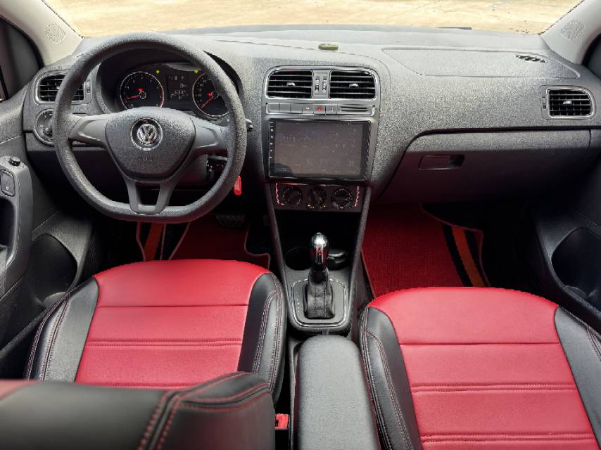 Volkswagen Polo 2015 immagine di auto #6