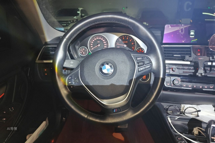 BMW 3 Series 2018 car image #12