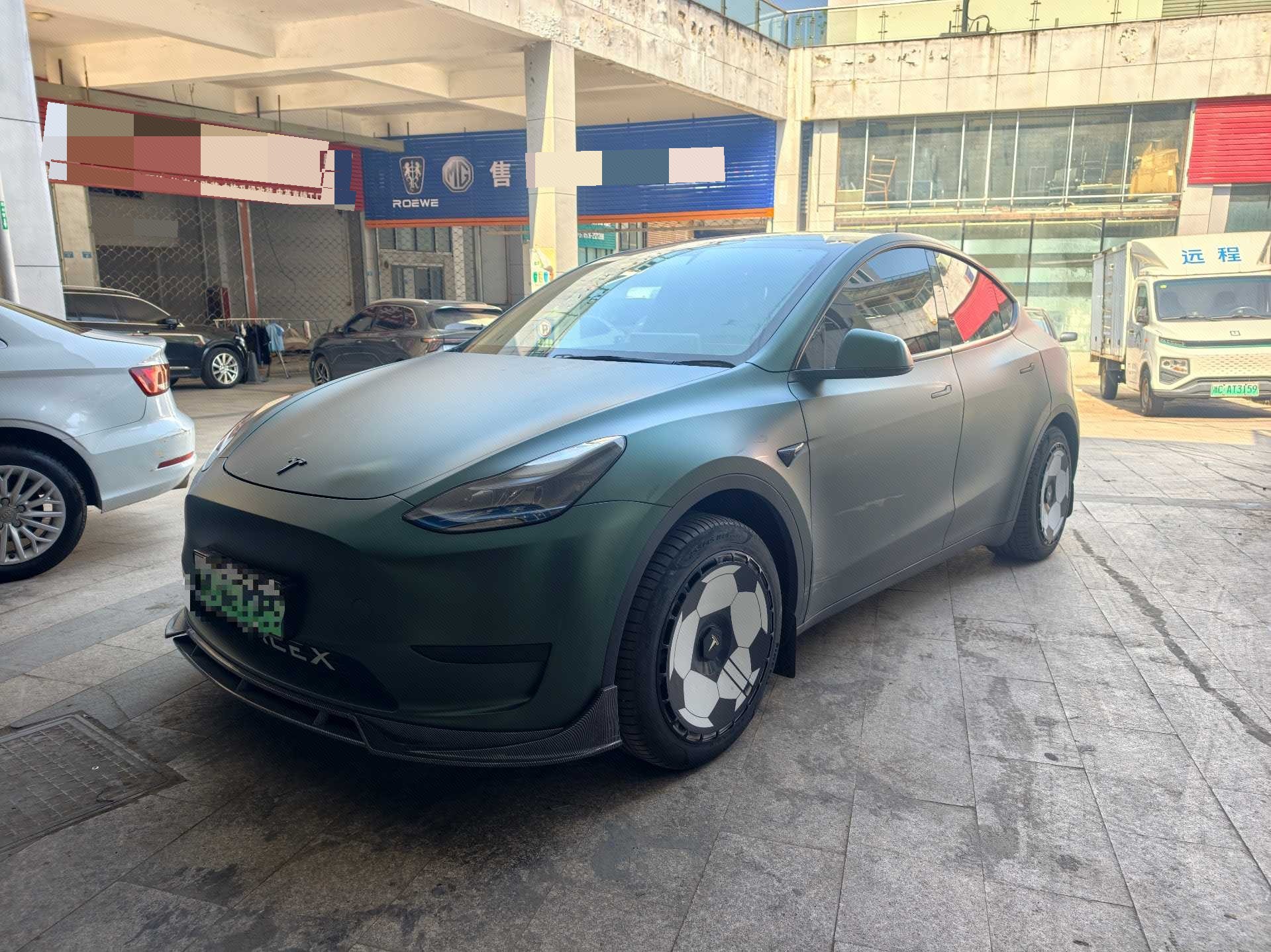Tesla Model Y 2023 Tesla Model Y 2023 car image