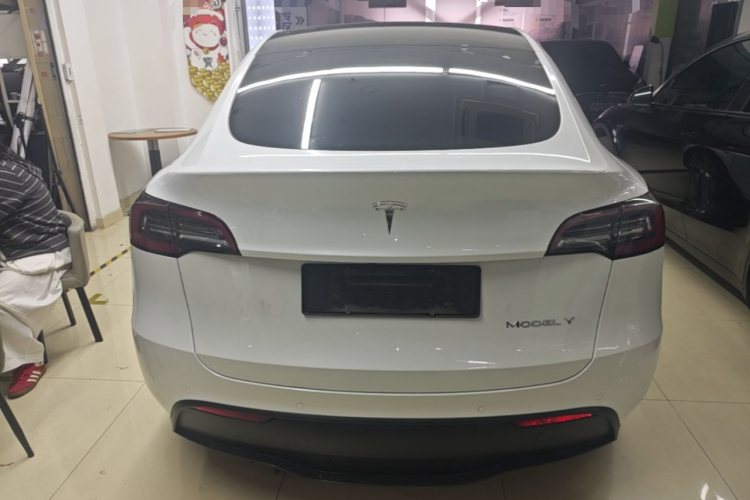Tesla Model Y 2022 #6 Tesla Model Y 2022 immagine di auto #6