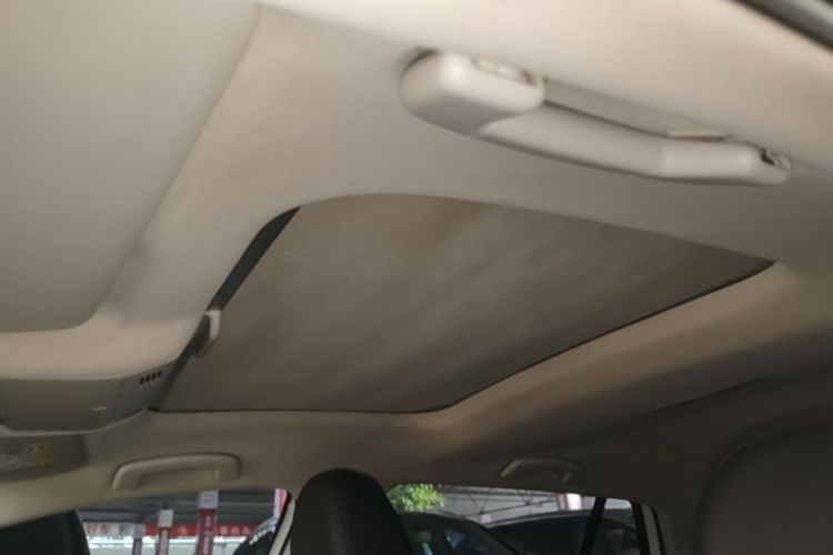 Volkswagen Golf 2019 car image #18