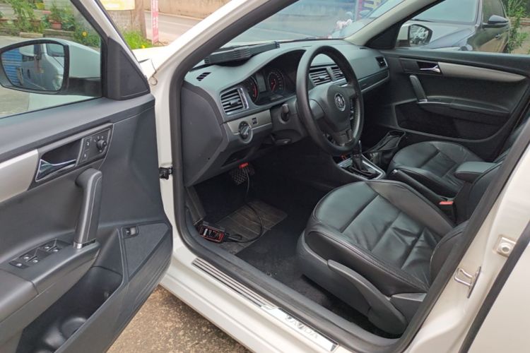 Volkswagen Lavida 2016 car image #16