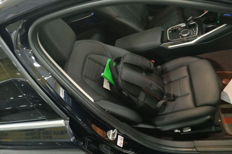 BMW 3 Series 2020 #24 BMW 3 Series 2020 car image #24