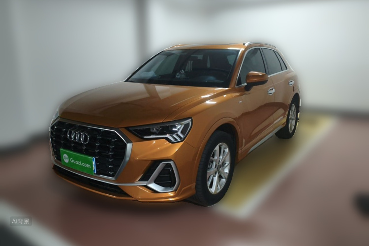 Audi Q3 2020 car image #2