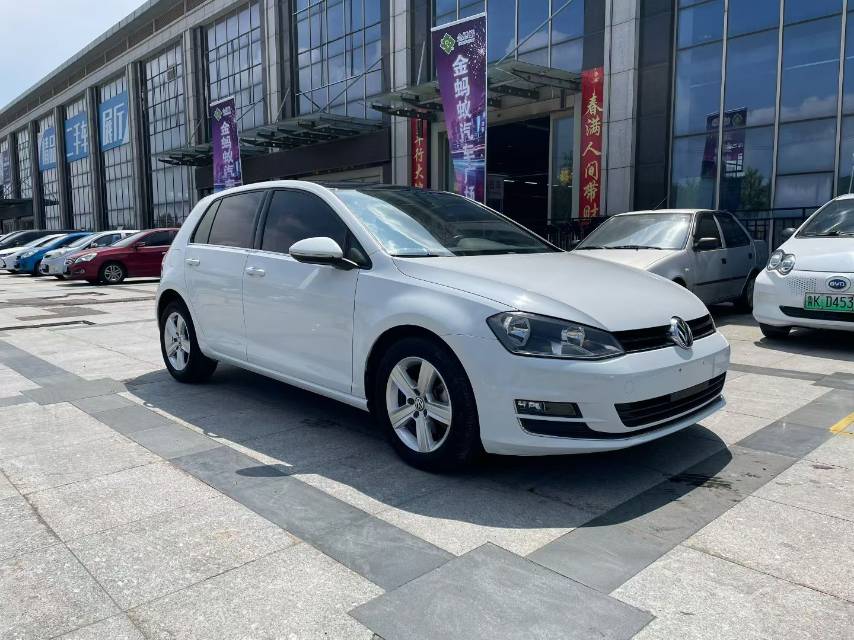Volkswagen Golf 2015 car image #3