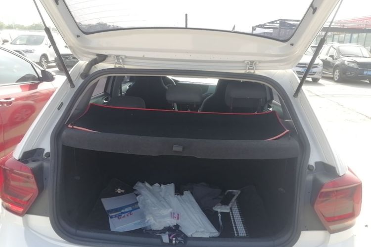 Volkswagen Polo 2021 صورة سيارة #19