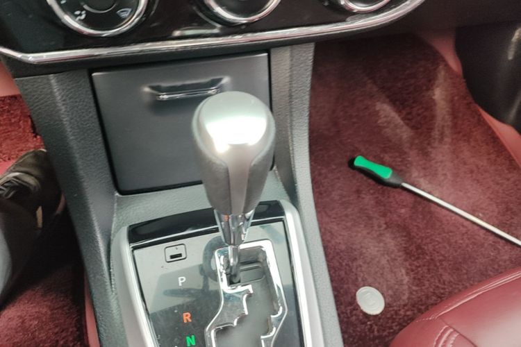 Toyota Corolla 2017 #14 Toyota Corolla 2017 car image #14