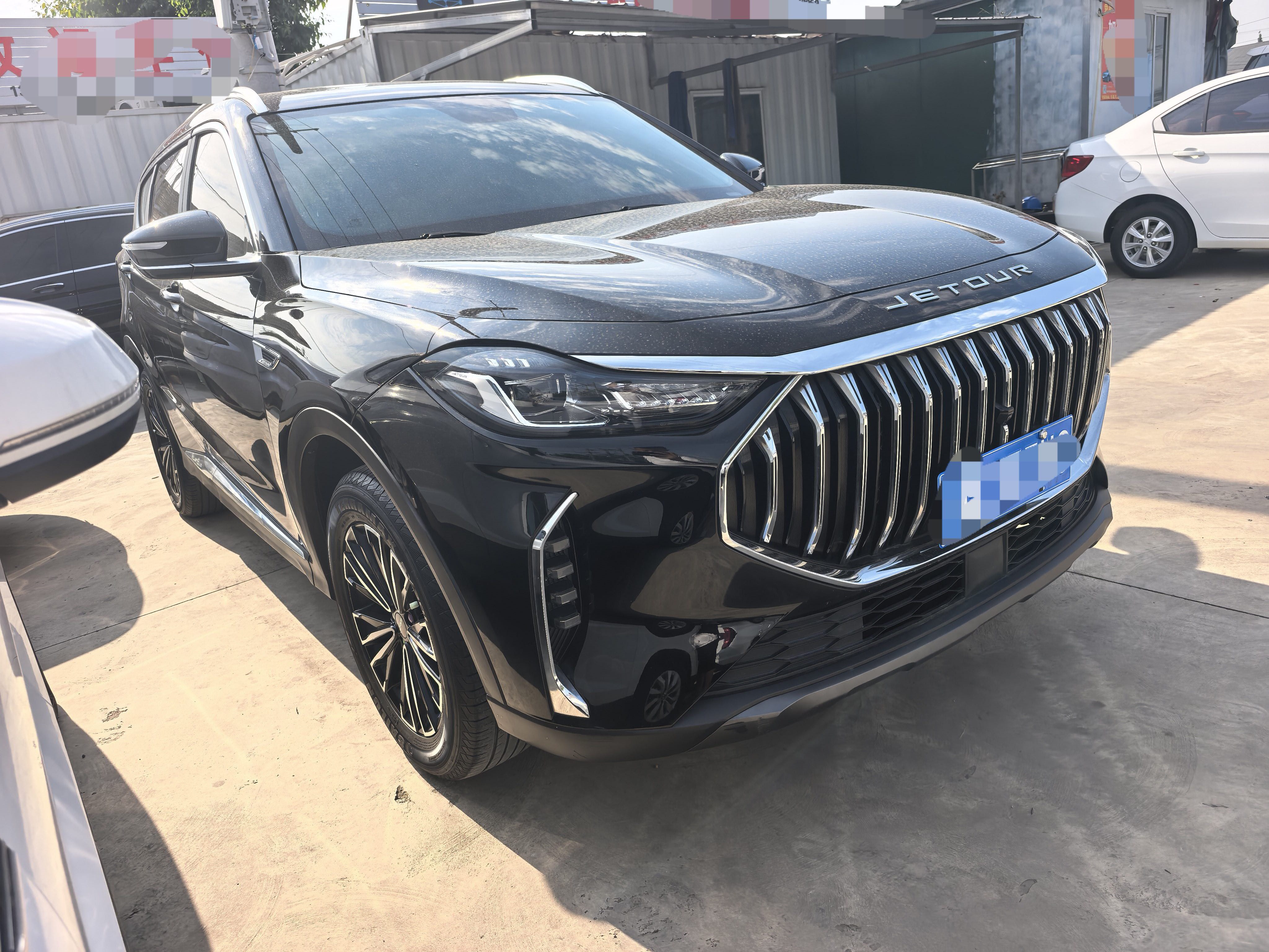 Jetour X70 PLUS 2023 car image #2