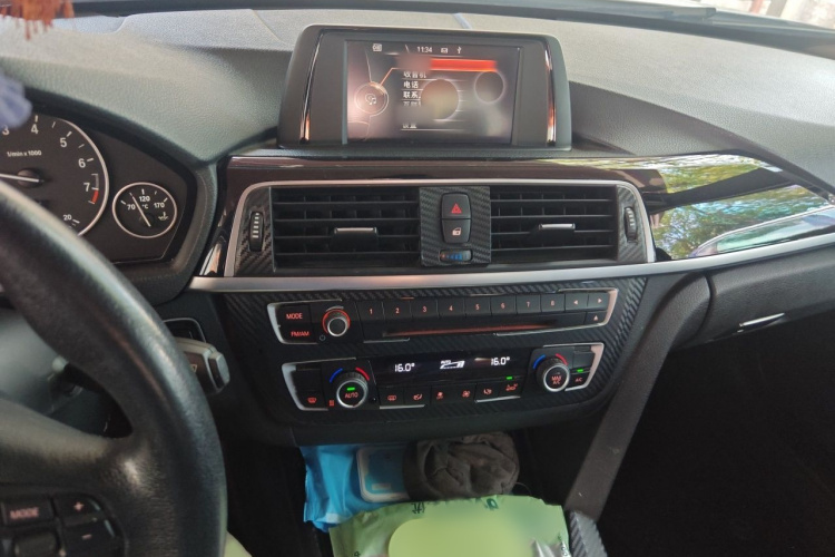 BMW 3 Series 2017 #17 BMW 3 Series 2017 car image #17