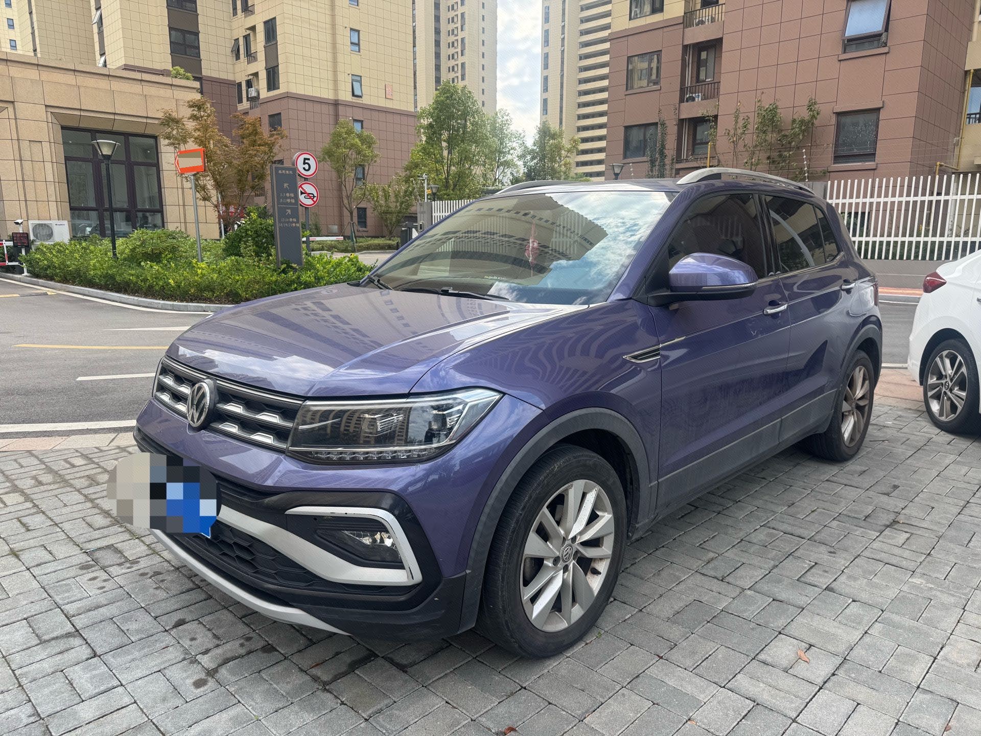 Volkswagen T-Cross 2020 immagine di auto 