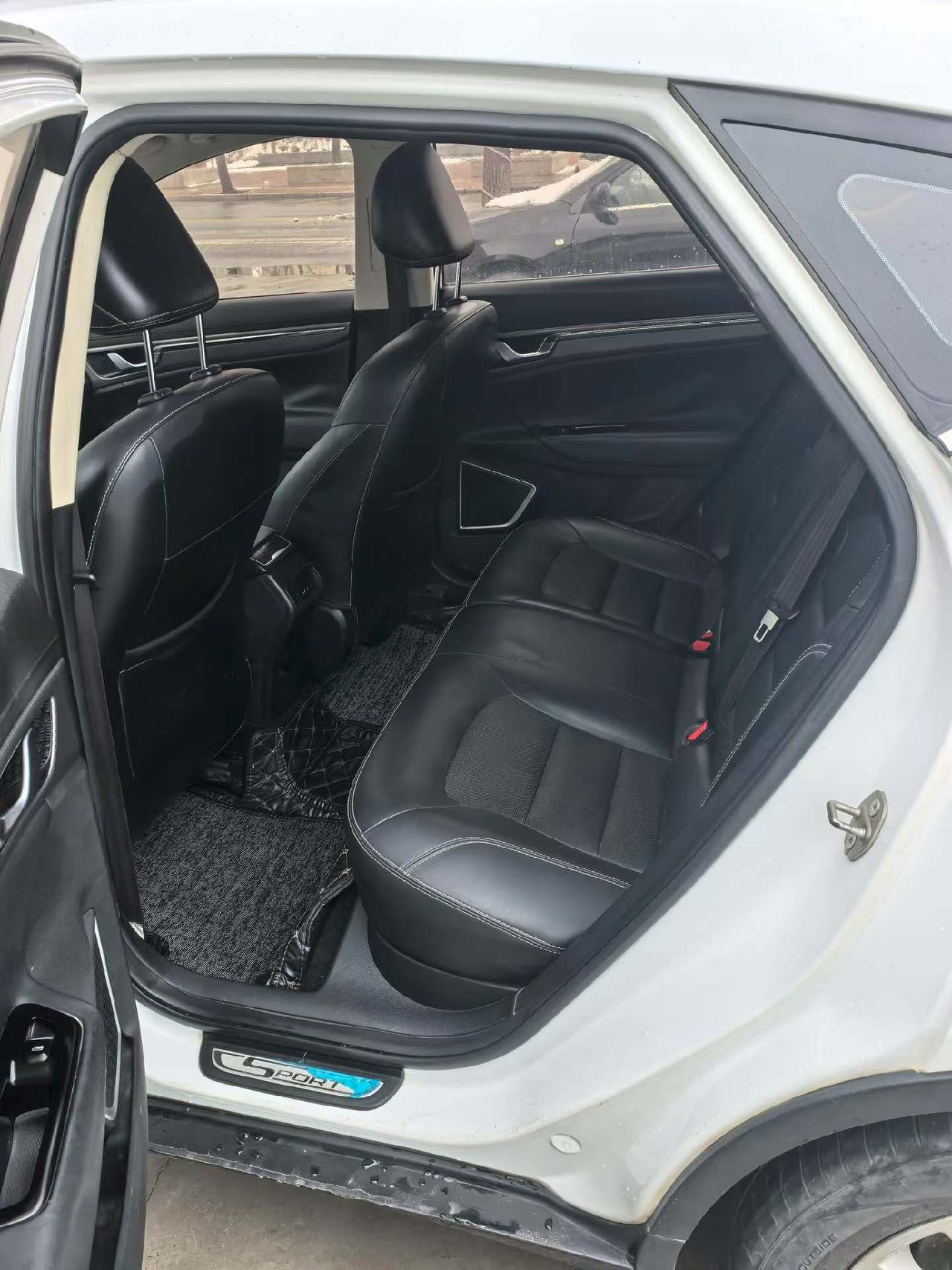 GEELY Emgrand GS 2017 car image #6