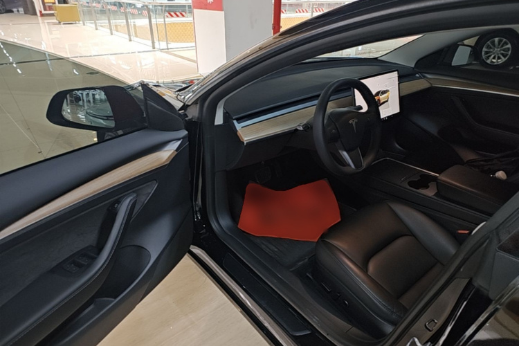 Tesla Model 3 2023 #16 Tesla Model 3 2023 car image #16