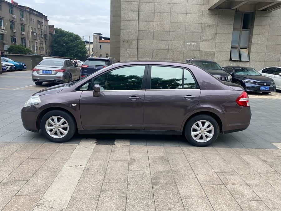 日产 颐达 2009 汽车图片 #4