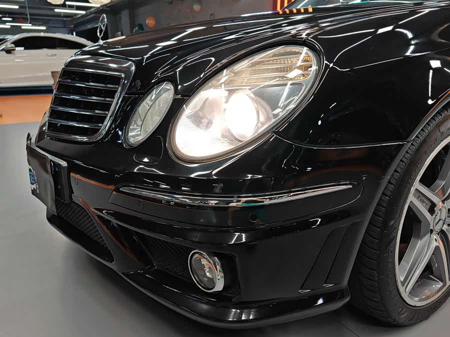 Mercedes-Benz E AMG 2008 immagine di auto #4