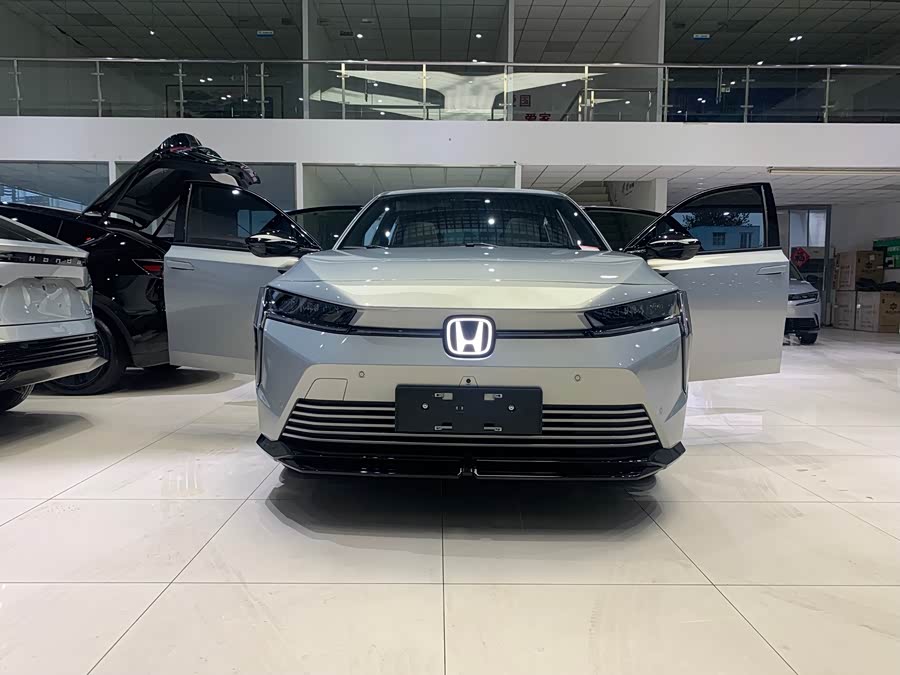 Honda e:NS2 2024 #4 Honda e:NS2 2024 car image #4