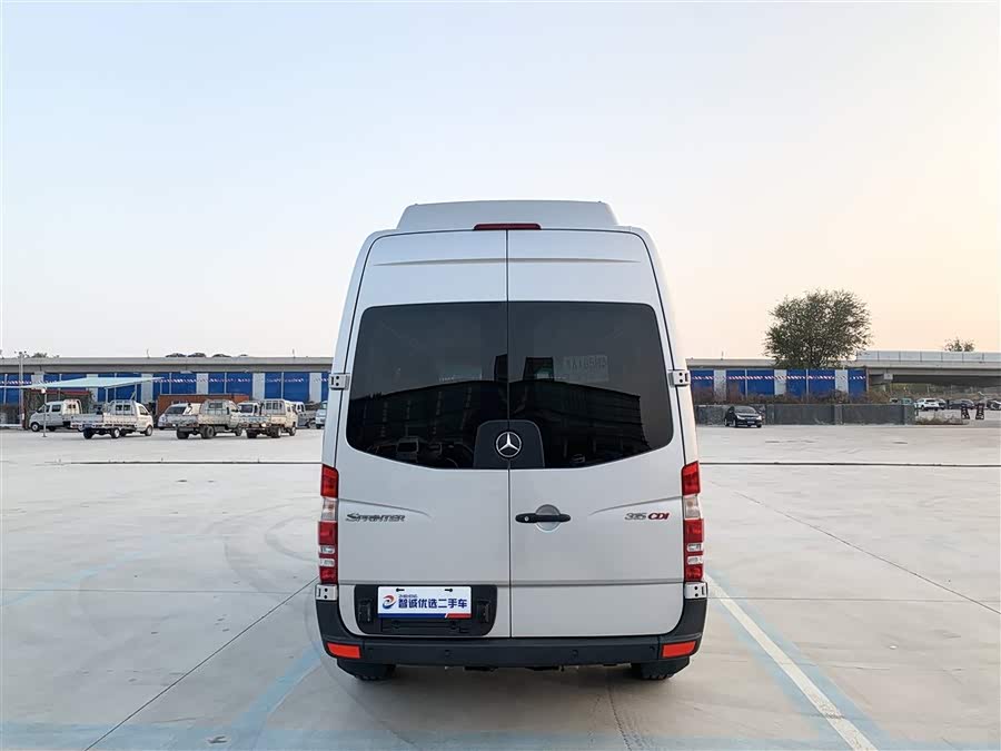 Mercedes-Benz Sprinter 2019 car image #4