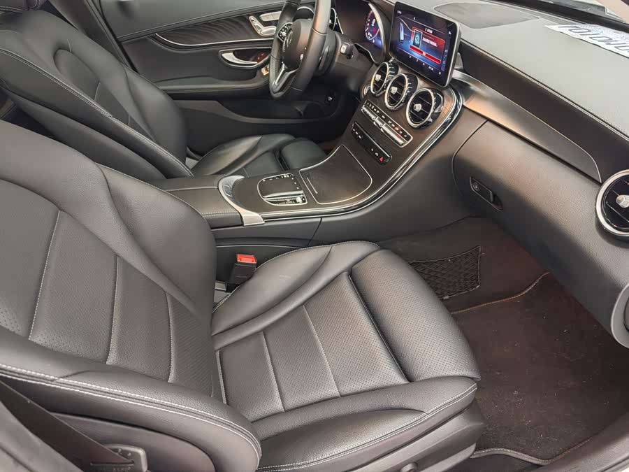 Mercedes-Benz C Class 2019 #4 Mercedes-Benz C Class 2019 صورة سيارة #4