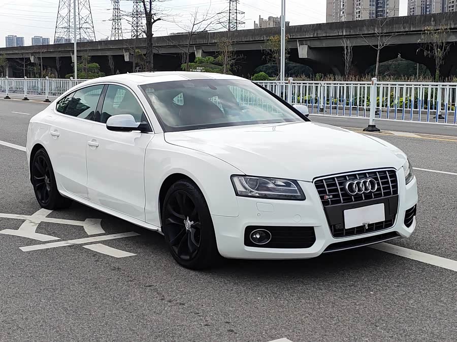 Audi S5 2011 #4 Audi S5 2011 car image #4