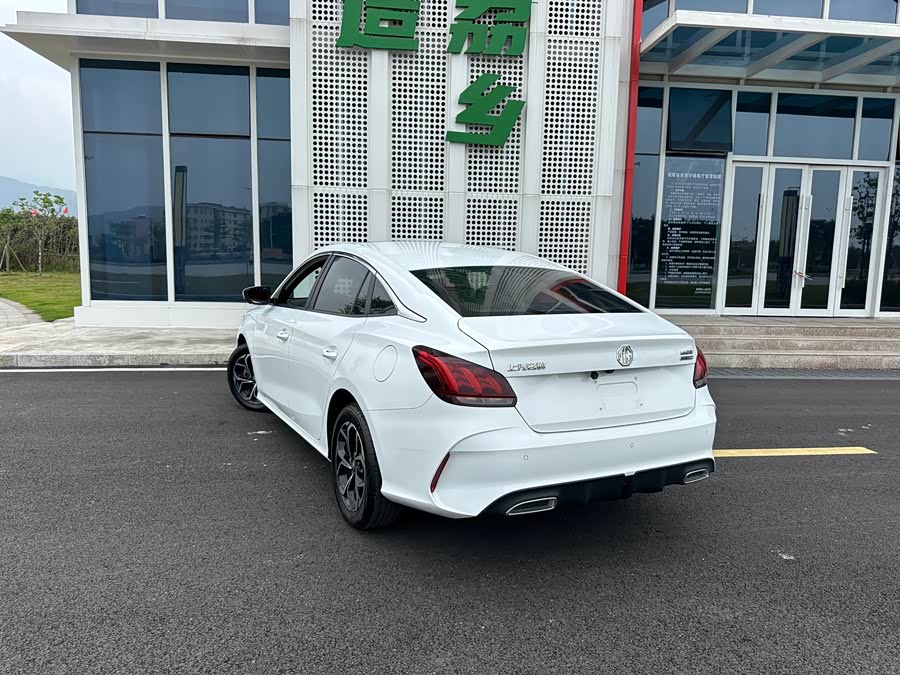 GEELY Coolray 2025 car image #4