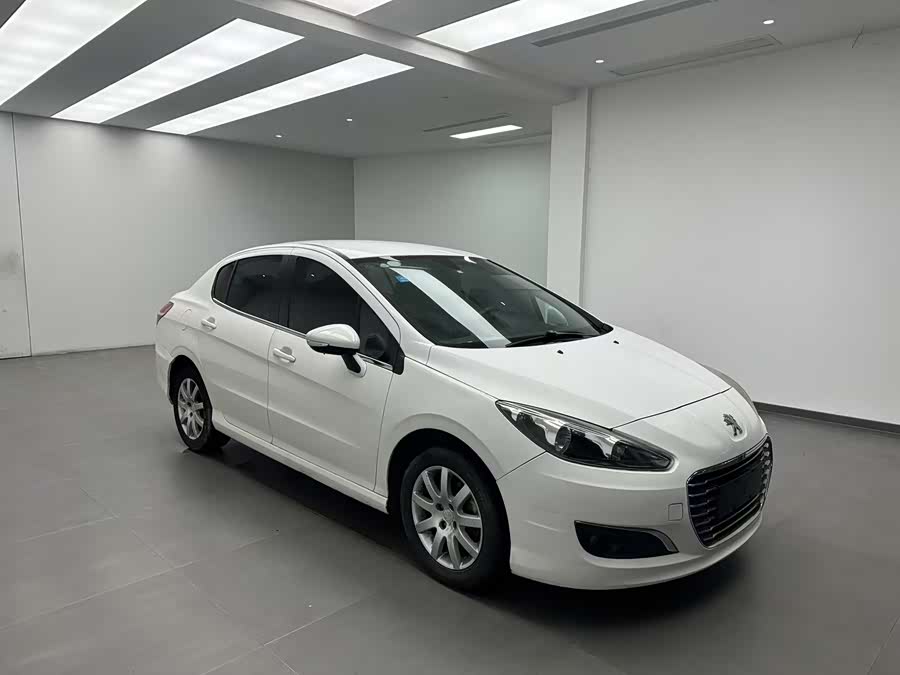 Peugeot 308 2013 car image #4