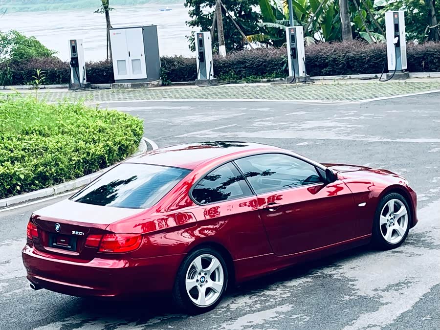 BMW 3 Series (Imported) 2011 imagen de coche #4