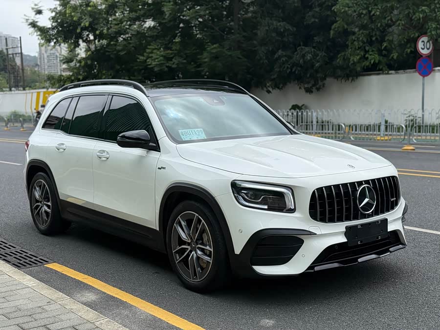 Mercedes-Benz GLB AMG 2023 immagine di auto #4