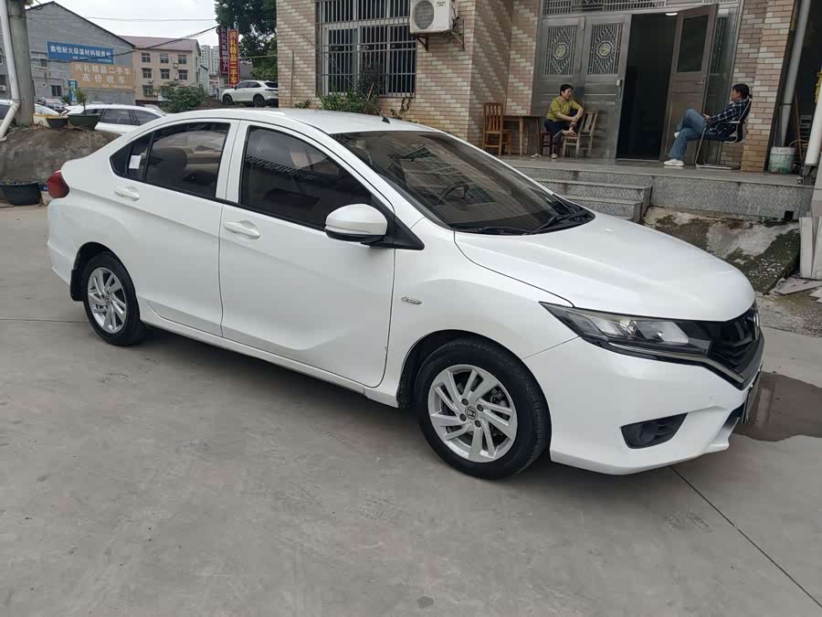 Honda Greiz 2017 #4 Honda Greiz 2017 صورة سيارة #4