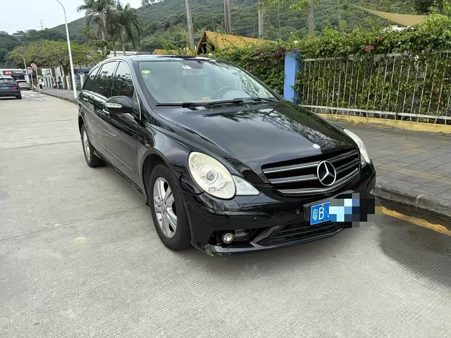 Mercedes-Benz R Class 2010 car image #4