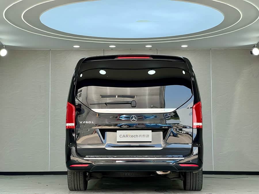 Mercedes-Benz V Class 2022 immagine di auto #4