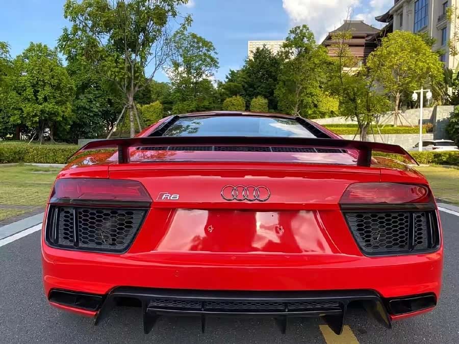 Audi R8 2019 car image #4