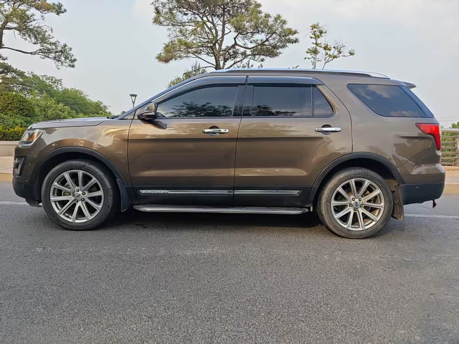 Ford Explorer (Imported) 2015 car image #4
