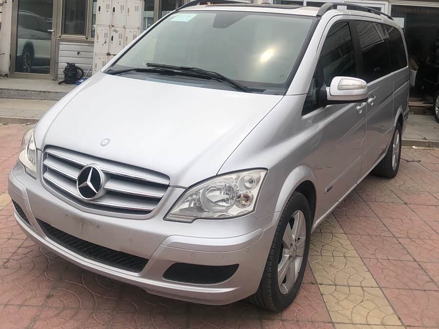 奔驰 唯雅诺 2012 汽车图片 #4