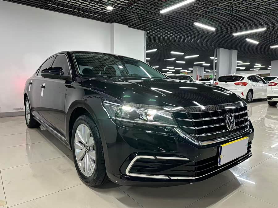 Volkswagen Passat 2021 صورة سيارة #4