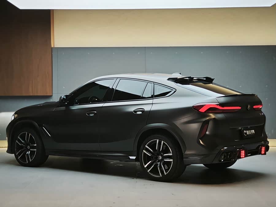 BMW X6 M 2022 car image #4