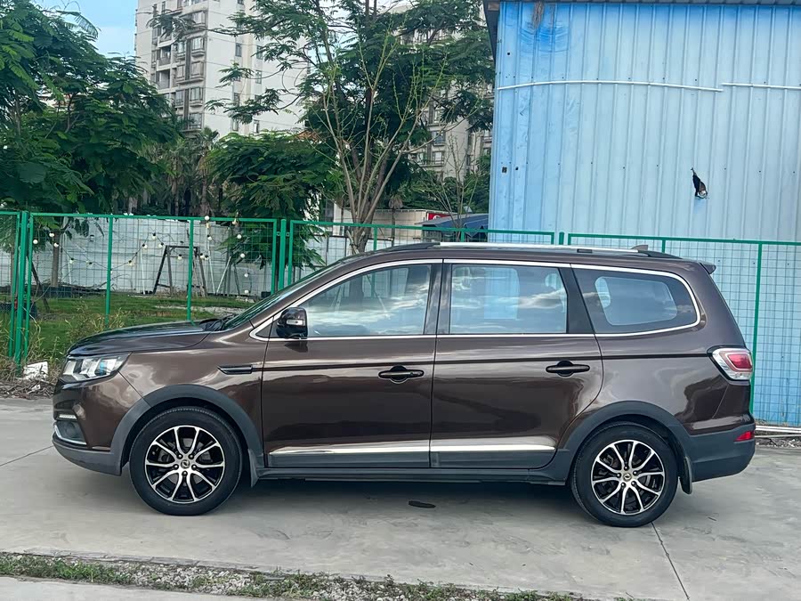 Forthing SX6 2016 immagine di auto #4