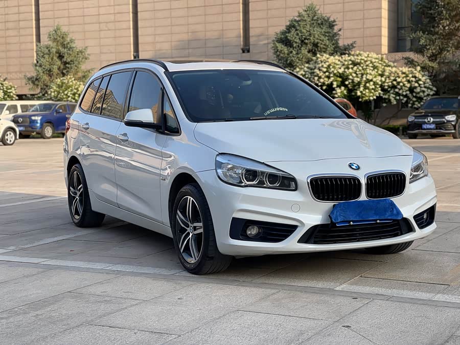 BMW 2 Series Gran Tourer 2015 #4 BMW 2 Series Gran Tourer 2015 صورة سيارة #4