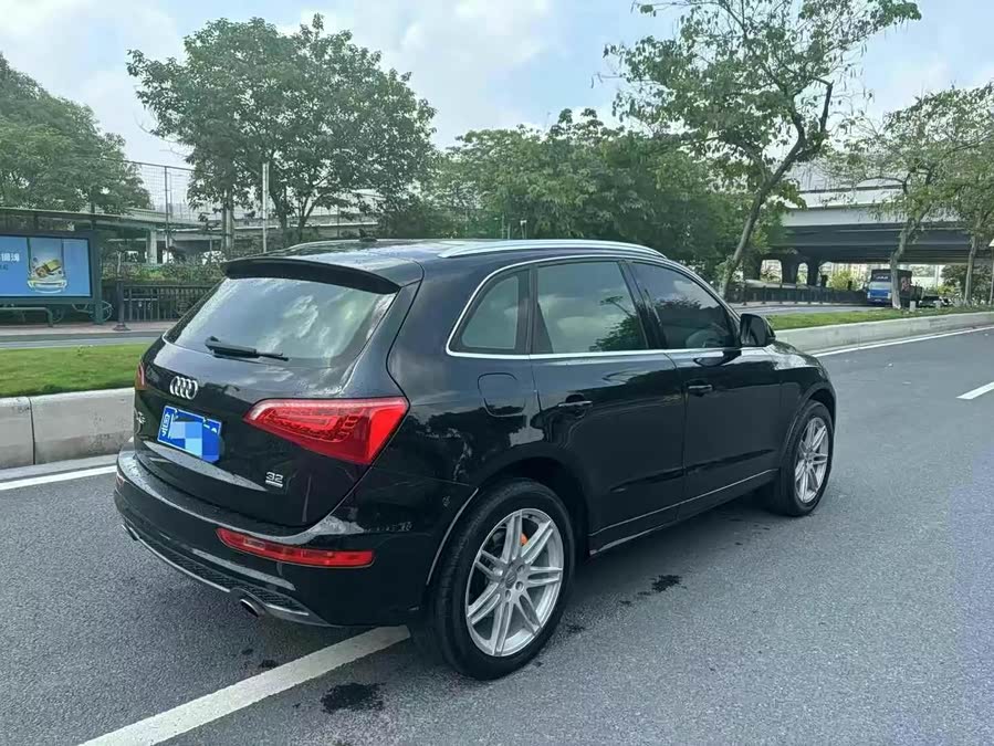 Audi Q5 (Imported) 2010 car image #4