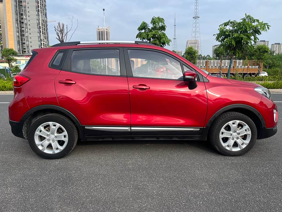 Changan CS15 2017 #4 Changan CS15 2017 imagen de coche #4