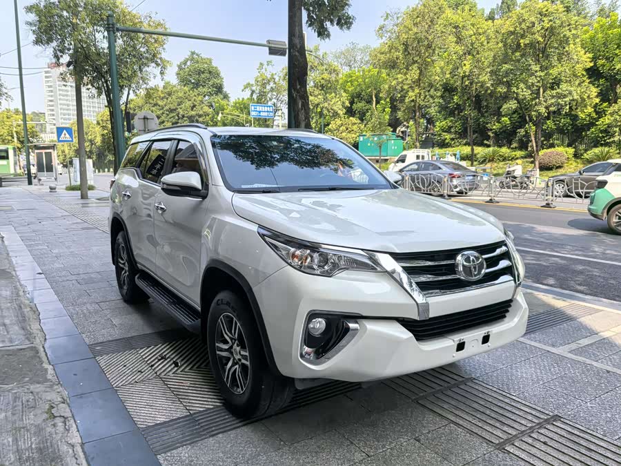 Toyota Fortuner 2017 #4 Toyota Fortuner 2017 immagine di auto #4