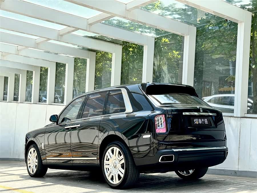 Rolls-Royce Cullinan 2021 car image #4