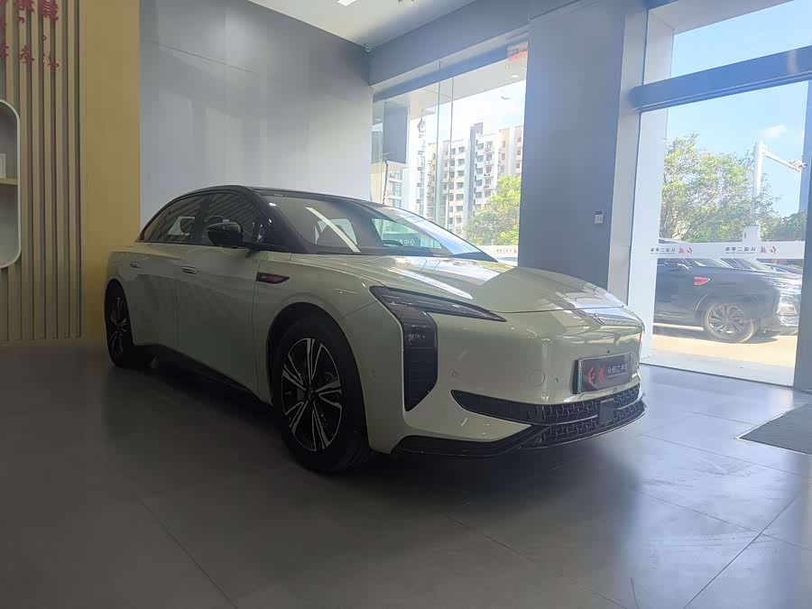 HongQi EH7 2024 #4 HongQi EH7 2024 car image #4